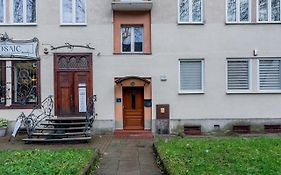 Lux Apartment In White